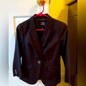 Women’s The Limitied black blazer size small